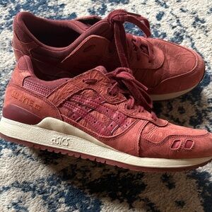 ASICS Women's Gel-Lyte III Burgundy Sneakers